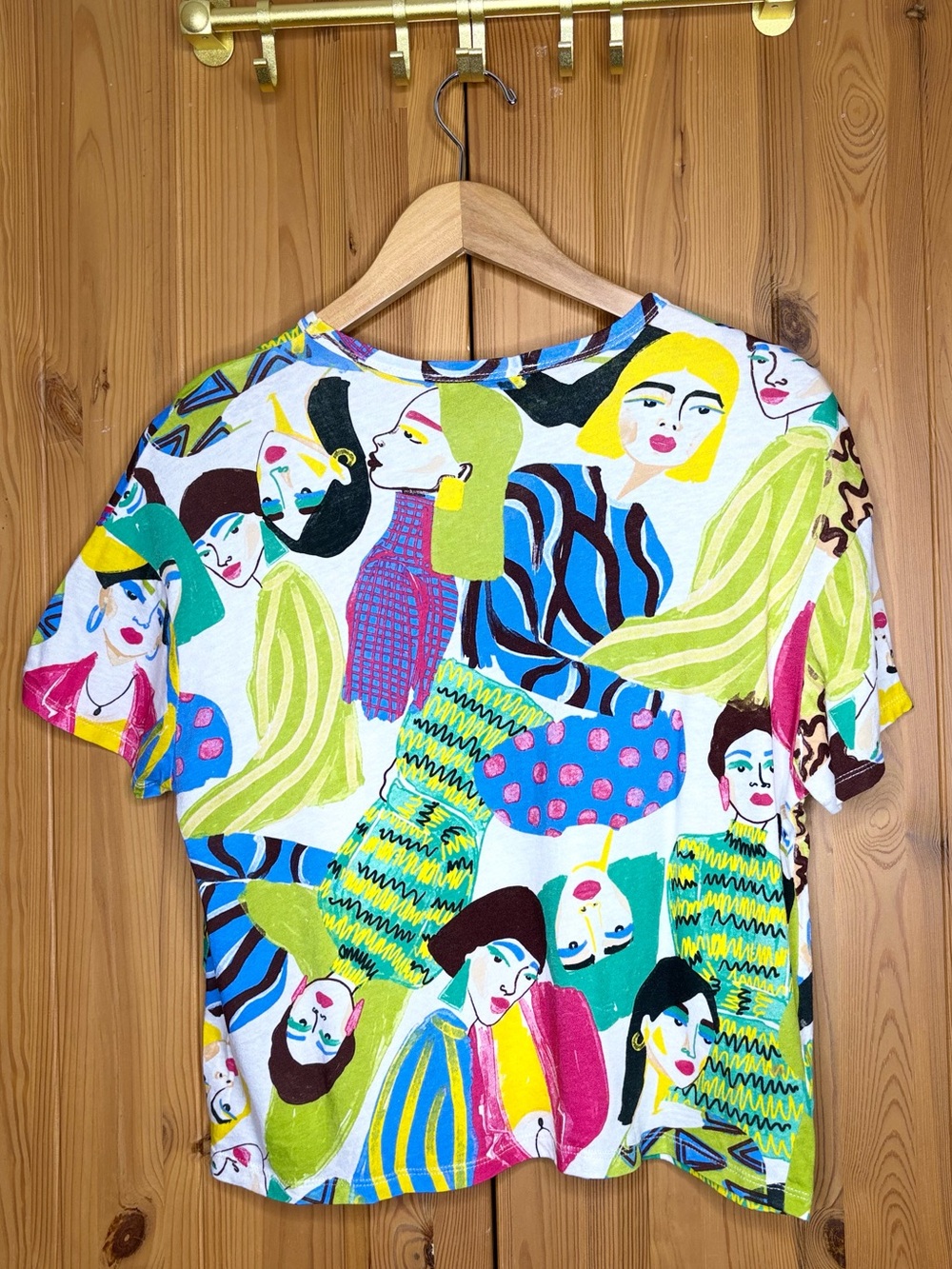 Zara Multicolour Graphic Pop Art Crop Tee w Bright Abstract Faces in Sz Small - Picture 3 of 4